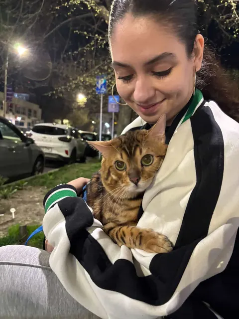 Evelina Sandu cu animale de companie 3