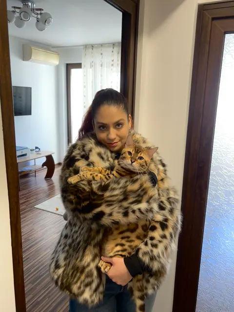 Evelina Sandu cu animale de companie 9
